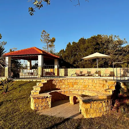 Сasa de vacaciones Mountain View 2 Bedroom Alcobaça