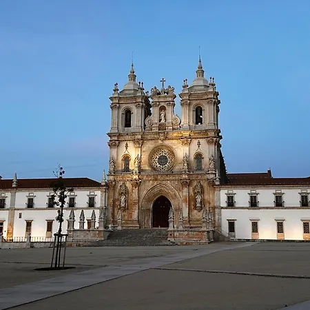 Mountain View 2 Bedroom * Alcobaça